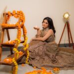 Isha Malviya Instagram - Have a sparkling celebration! Happy Diwali y’all! 🪔💕✨ #teamishamalviya Shot by: @filmakershally Outfit: @frontierphagwara Jewels: @the_kizals Makeup: @makeupbypanamkaur Hair: @shabana_sheikh_11 Styled by: @khwaish_mehta @isshhhbykhwaish Studio: @summerhousestudio_ Team: @insyncdigitals @colorstv @officialjiocinema #biggboss17 #bb17 #colorstv #jiocinema #endemolshine @endemolshineind