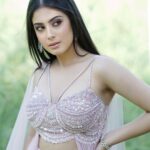 Isha Malviya Instagram - She’s a warrior with an angels heart. ❤️ #teamishamalviya Shot by: @deepikasdeepclicks Makeup: @tamannaaaa_artistry Hair: @shabana_sheikh_11 Outfit: @aliyanabymeenabazaar Jewels: @the_kizals Styled by: @khwaish_mehta @isshhhbykhwaish Team: @insyncdigitals @colorstv @officialjiocinema #biggboss17 #bb17 #colorstv #jiocinema #endemolshine #ishamalviya