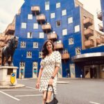 Isha Rikhi Instagram - Enjoy every pal don’t wait for kal… 😄 #throwback #london London, United Kingdom