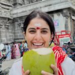 Isha Talwar Instagram - Major throwback,emotion same same ! 🤓🌴 Pondicherry💚 Thank you @umami_kitchen for spoiling us with the most amazing food and @lal_design_studio for all the amazing clothes which I wear day in-day out !!!! 🤍🤍🤍