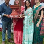 Ishaa Saha Instagram - The stunning GSOE Award trophy for 2023 is here!🏆 Unveiled by our incredible Brand Ambassador from France, Alice Bonnefoy (@alicebnnf), alongside Tollywood stars Ishaa Saha (@ishaasaha_official)and Shaantilal Mukherjee (@santilalmukherjee) . Get ready for a spectacular celebration of talent and creativity. 🌟🎥 #GSOEAwards2023 @porajoyed @meaowpramanik @koel.m_ #StarStuddedUnveiling #pujoasche #durgamaa #DurgaPujaSpectacle #maadurga #pujovibes #pujoasche #goodvibes #kolkatadurgapuja #instagram #maadurga #kolkata #durgapujadiaries #thegreatestshowonearth #gsoe #gsoe2023 𝒦𝑜𝓁𝓀𝒶𝓉𝒶 - 𝒯𝒽𝑒 𝒞𝒾𝓉𝓎 𝒪𝒻 𝒥𝑜𝓎