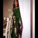Ishaa Saha Instagram - শুভ শারদীয়া। #24GhantaMohapujo #DurgaPuja2023 Saree : @aytrikaswomenattire