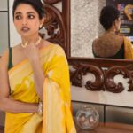 Ishaa Saha Instagram - ✨✨✨ . . . 🥻 : @style_by_madhab @bholisarees.usa 💄 : @kunal_makeup_artist 📸 : @ankit_roy_photography