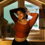 Iswarya Menon Instagram - DRIPPING in moonlight 🌚🤎 . 📷 @irst_photography Mua @noormakeup_mehndi @vgpgoldenbeachresort