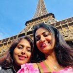 Janani Ashok Kumar Instagram - One of the craziest, colourful evenings of our life…🫠💯✨💫 Travelling with friends is always fun 🤩 & the three of us were incredible 🤩🙌🏼 It was one epic holiday and I can’t wait for our next already @satz_aka_sathishkumaran @madhumitha_sivasankar 🥹🤗♥️ - #paris #eiffeltower #france #europe #traveldiaries #bff Tour Eiffel