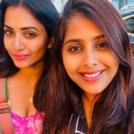 Janani Ashok Kumar Instagram - One of the craziest, colourful evenings of our life…🫠💯✨💫 Travelling with friends is always fun 🤩 & the three of us were incredible 🤩🙌🏼 It was one epic holiday and I can’t wait for our next already @satz_aka_sathishkumaran @madhumitha_sivasankar 🥹🤗♥️ - #paris #eiffeltower #france #europe #traveldiaries #bff Tour Eiffel