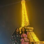 Janani Ashok Kumar Instagram - One of the craziest, colourful evenings of our life…🫠💯✨💫 Travelling with friends is always fun 🤩 & the three of us were incredible 🤩🙌🏼 It was one epic holiday and I can’t wait for our next already @satz_aka_sathishkumaran @madhumitha_sivasankar 🥹🤗♥️ - #paris #eiffeltower #france #europe #traveldiaries #bff Tour Eiffel