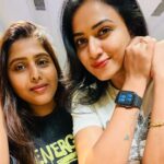 Janani Ashok Kumar Instagram - Memories for life 💯✨💫✈️ Banglore International Airport