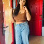 Janani Ashok Kumar Instagram - One Denim & a million crop tops kinda girl 😅 Chennai, India