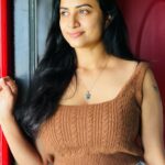 Janani Ashok Kumar Instagram - One Denim & a million crop tops kinda girl 😅 Chennai, India