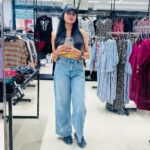 Janani Ashok Kumar Instagram - One Denim & a million crop tops kinda girl 😅 Chennai, India