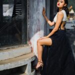 Janki Bodiwala Instagram - New year, new vibes 🙌🏻 . Outfit - @anshulzpurii Capture :- @theabhivalera Style by :- @khushaliee Jewellery- @one_nought_one_one MUA - @nidhi.mardia Footwear :- @fyorindia