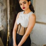 Janki Bodiwala Instagram - This or that ?