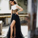Janki Bodiwala Instagram - New year, new vibes 🙌🏻 . Outfit - @anshulzpurii Capture :- @theabhivalera Style by :- @khushaliee Jewellery- @one_nought_one_one MUA - @nidhi.mardia Footwear :- @fyorindia