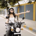 Janki Bodiwala Instagram - Riding a motorcycle is an act of liberation. The joy of commanding two wheels is an unparalleled experience. #Hunter350 gives me a trendy vibe while exploring the hangouts. What is your favourite hangout point to ride a motorcycle to? #RoyalEnfieldHunter350 #Hunter350 #AShotOfMotorcycling #VibeHunter #itsaVibe #AShotOfAhmedabad @royalenfield @royalenfieldtribe Shot by @aanandshukla Hair by @_hair.by.freya_ Managed by @fatctalents