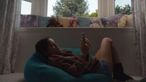 Jenna Ortega Instagram - THE FALLOUT is now streaming on @hbomax.

Thank you to writer/director @megan_park, the wonderful cast and crew who handled this film with care, and for all those who decide to watch. Special thanks to Vada.