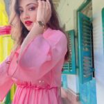 Jhilik Bhattacharjee Instagram - Couldn’t control myself to do a reel on this beautiful track❤️.. @rayelinasamantaray and @amlan0010 you guys are love💕… And specifically this one is for you @jhilikbhattacharjeeofficial 💝 #priyetumosiyeon29thjune #newrelease #rayelinasamantaray #amlaandas #jhilikbhattacharjee #sasmitapiyalisahoo