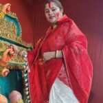Jhilik Bhattacharjee Instagram - Sindoor Khele Dasami kolkata vibes ✨️ 🎉💗 Subho bijayar priti o subheccha ❤️🙏 Kolkata - The City of Joy