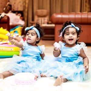 Jhilik Bhattacharjee Instagram - You deserve so much love and happiness everyday, but especially today. Happy Birthday Manny Banny's Daddy @pritiranjan_gharai 🎂 ❤️❤️💐💐