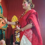 Jhilik Bhattacharjee Instagram - Sindoor Khele Dasami kolkata vibes ✨️ 🎉💗 Subho bijayar priti o subheccha ❤️🙏 Kolkata - The City of Joy