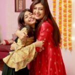 Juhi Parmar Instagram - It’s that time of the year when the countdown begins with just a week to go, our homes are being transformed with decorations, lights and fragrances and the best of our wardrobe comes out! We are #DiwaliReady what about you? #7DaysToGo #DiwaliCountdown #Diwali2023 #reels #reelsvideo #reelitfeelit #reelkarofeelkaro . . 👗: @katharsis_bymk