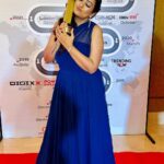 Juhi Parmar Instagram - The glow 🏆 Thank you for making this journey of Yeh Meri Family so special! It’s all of you and the love you guys have given us that has gotten us to these awards and recognition. Won the best jodi in web originals with @rajeshkumar.official at #screenxx2023 awards A big thank you to @theviralfever @sunshineproductionsofficial @amazonminitv @arunabhkumar @koshyvijay @vipulmayankroy @cma.sees @sudhirpix @nikhil_sachan_ @cpayal for putting up such a great show and giving me ‘Neerja’ ❤️ Thankyou #Screenxx2023 #screenxxawards @adgully @biz_ghosh_2021 @itzz.trending for the award . . . HMU @ruupa_krupa