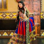 Juhi Parmar Instagram - A time of the year when everything is as beautiful as a painting because the colours are endless....Lets paint our memories as much as we can as today will never come back tomorrow! #navratri #navratrispecial #indianwear #festival #festive #festivetime