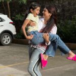 Juhi Parmar Instagram – With the speed you are growing up my doll, am not sure how much longer I can carry you like this but I know as much as I love the beauty of watching you grow up, I miss the mini you as well my Ginni! #motherdaughter 
#motherhood #mummaginni #loveislove #loveofmylife #🧿