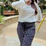 Juhi Parmar Instagram - Classics will always remaining classics! Anyone else love this song? #dance #dancevideo #classic #bollywoodsongs #bollywood #reels #reelsinstagram #reelkarofeelkaro