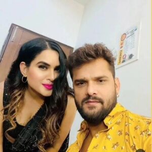 Kaavya Singh Instagram - Mast song @ikaavyasingh mam ❤️🙏🏻@khesari_yadav bhaiya ❤️🙏🏻🙏🏻