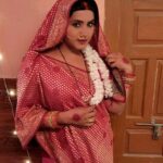 Kajal Raghwani Instagram - Hum ke banala bodyguard beauty banal rahi ❤️✨️🧿 #kajalraghwani #💕 #☘️
