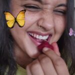 Kajal Raghwani Instagram - Love ma lips 💋 hahahha Love ma - self 💕 & Love ma favvvvvv filter ... ❤️🧿☘️✨️