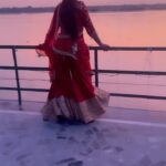 Kajal Yadav Instagram - Bhagwan badi fursat 😍🥀♥️ #bhojpuri #reels #sunset #kajalyadav #bhagwanbadifursatse #sukoon Raj Bhavan, Kalakankar