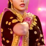 Kajal Yadav Instagram - #Video || जबले गिनहिये ना नोट मुँह दिखाइए के || मेरे मीत रे (भोजपुरी फ़िल्म ) || Female Singer's:-#Priyanka_Singh || Feat.#Kajal_Yadav || #New #Bhojpuri #Movie #Vivah #Special #Shorts #Song #2023 || @kajalyadav_ky