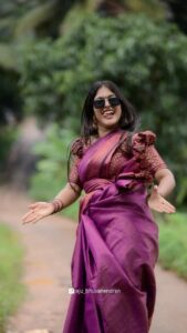 Kalyani Anil Instagram - Maamadura…. 💃. #trending 
#maamadura 
🥻 @ar_handlooms_kuthampully 
📸 @aju_bhuvanendran 

#trendingsongs #dancechallenge #dance #reelkarofeelkaro #reelitfeelit #viral #trendingsongs