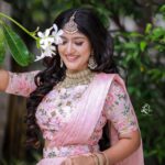 Kalyani Anil Instagram - 🌙💕🌚 👗 @deepoodesigners.in 💄 @makeover.by.salini 📸 @_lalu_photography_ Trivandrum, India
