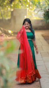 Kalyani Anil Instagram - 🦚🪷✨
👗 @d_eva_signature_bysoumyajilesh 
📸 @talesbyaravind 
💄 @brides_of_deepthi 

#reelkarofeelkaro #reelitfeelit #trend #viral #traditional #tamil #love