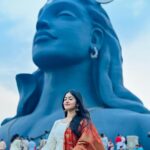 Kalyani Anil Instagram - 🙏🏻🤍 👗 @geesahh_designs 📸 @sonu_.sajeev 😘 #adiyogi Adiyogi Coimbatore