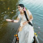 Kalyani Anil Instagram - ഏവർക്കും ഹൃദയം നിറഞ്ഞ ഓണാശംസകൾ 🌼🤍 Onam series -6🌸 Outfit @aalaadesigners 💄 @sudev.rudra 📸 @ananthu__as__