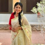 Kalyani Anil Instagram - Onam’23 🌼♥️ Onam series -3🌼 #marivanious Neckset @_vr_jewels_ Blouse from @geesahh_designs Thanku @brides_of_deepthi for this hairstyle😘 📸 @namitha_merin_george 🫶🏻 Mar Ivanios College