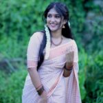 Kalyani Anil Instagram - 🌼🤍 Onam series -2🌼 Saree @ar_handlooms_kuthampully 📸 @sajad_vbm_ @omorfia_media