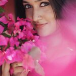 Kalyani Anil Instagram - Eyes on you…🌺 📸 @jithuthampifm @travancoreads 🎨 @momentssbyelementricx Kovalam