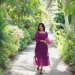 Kalyani Anil Instagram - Eyes on you…🌺 📸 @jithuthampifm @travancoreads 🎨 @momentssbyelementricx Kovalam