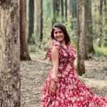 Kalyani Anil Instagram - In love with the world through her eyes💫 👗 @maira__vogue 📸 @sonu_.sajeev Ooty