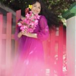 Kalyani Anil Instagram - GIVE me Fresh FLOWERS and old LOVE…🌸🌚 📍 @mollyskovalam 📸 @travancoreads @jithuthampifm 🎨 @momentssbyelementricx