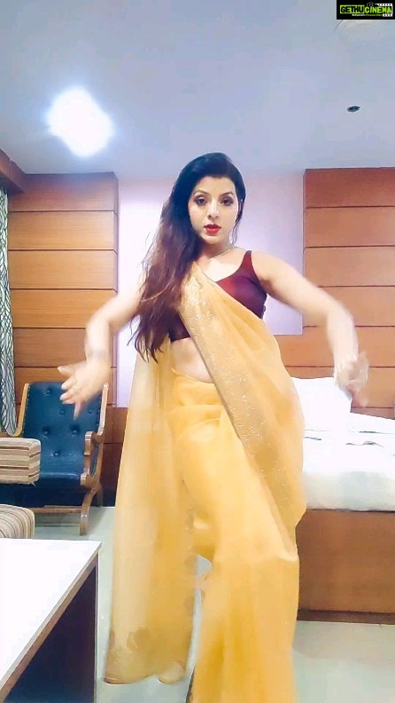 Kanak Yadav Instagram - Jamnapar #kanakyadav #kanakactress #kanakyadavactress #yadavkanak #actresskanakyadav #कनक_यादव #कनकयादव #trending #viral #explore #reels #diwali #omg #fyp