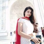 Kanak Yadav Instagram - Tajmahal... #kanakactress #kanakyadav #trending #viral #reels #love #yadavkanak #actresskanakyadav