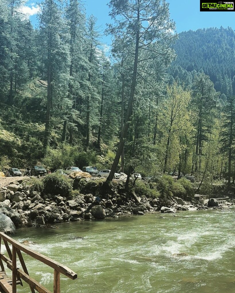 Kanchi Kaul Instagram - Some more from the Parvati valley diaries……. Gorgeous setting of pine trees everywhere , rivulets across the crystal clear stream, behind the mountains and through the hills lies this unforgettable beauty … just cant get enough #kasol #parvativalley #chalal #himachalpradesh #nature #perfecto #incredibleindia 🏔️❤️‍🔥🫶🏻