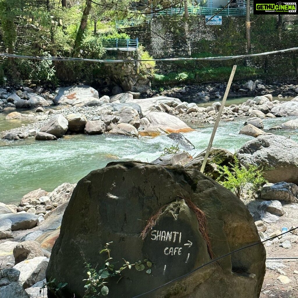 Kanchi Kaul Instagram - Kasol is delightful !!! This scenic village on the banks of the gushing Parvati River in Himachal Pradesh has an unhurried charm and an infectious vibe of its own. The backdrop of this hamlet is the Parvati valley and all its ever charming and quaint villages …. Everyday i would walk around in this “mini Israel” and i still feel I didn’t have enough… The adventurous trek to Chalal village from Kasol with all its trippy cafés through mud paths and innumerable coniferous trees and the sight of Parvati river all along the forest covered path made my day a dreamy and glorious one. Nature feels so good here that you will never want to leave Kasol. The mesmerizing views, beautiful greenery, amazing landscape, phenomenal weather are just some of the things that made this place so unforgettable ….. Until next time …. #kasol #nature #miniisrael #himachalpradesh #hippy #parvativalley #mountain #pahadi #incredibleindia#wanderlust #parvatiriver #theadventuresofAI
