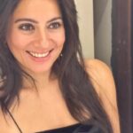Kanchi Kaul Instagram - Wearing black … living colorful 😃😉💚 #reels #reelsinstagram #onelife
